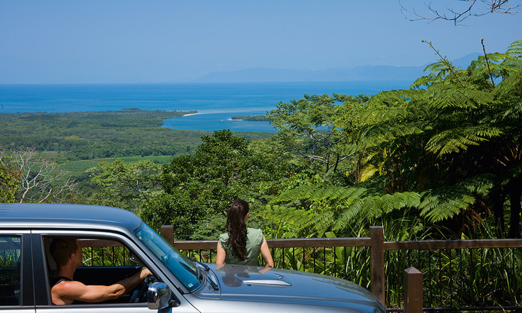 Alexandra Range Lookout on Cape Tribulation Road
