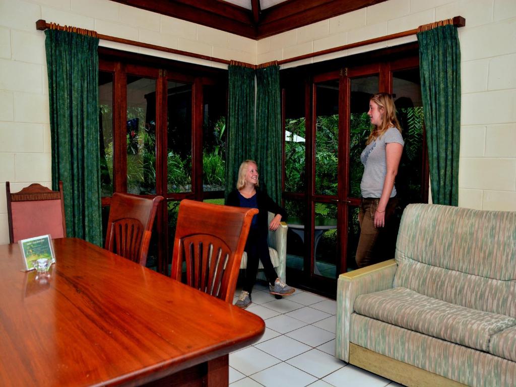 Deep Forest Lodge Lounge Dining Area