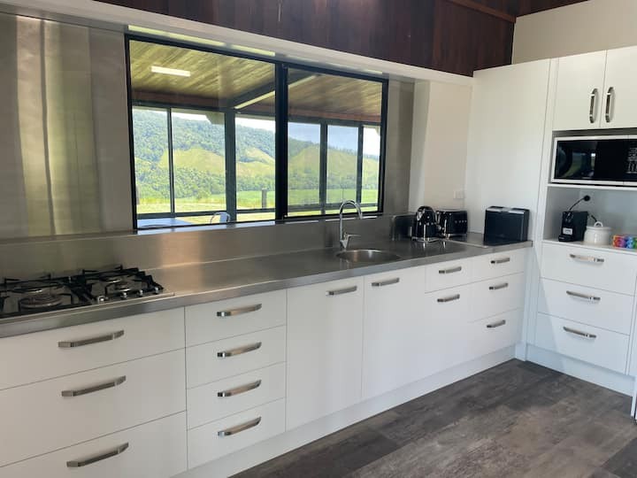 Jabiru Lodge Kitchen