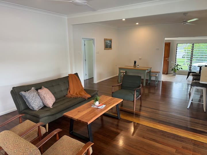 Jabiru Stay Lounge Area