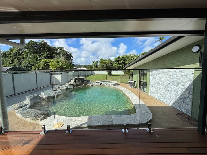 Jabiru Stay Swimming Pool