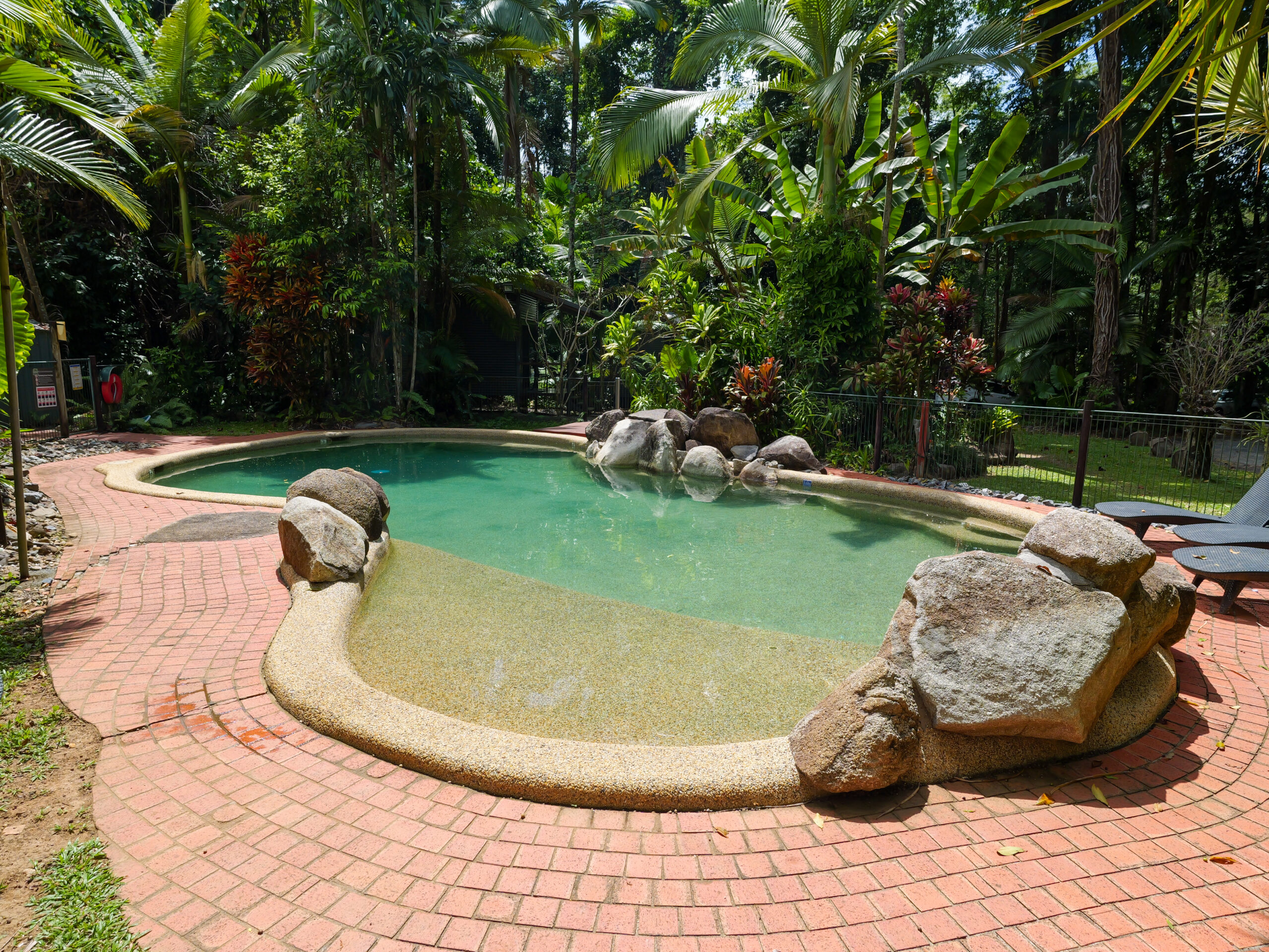 Safari Lodge Swimming Pool – Daintree Village Parkview